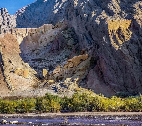 قلعه استاناوند ناروهه